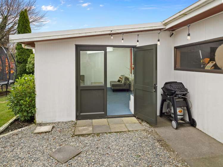 33 Glassey Drive Allenton_13