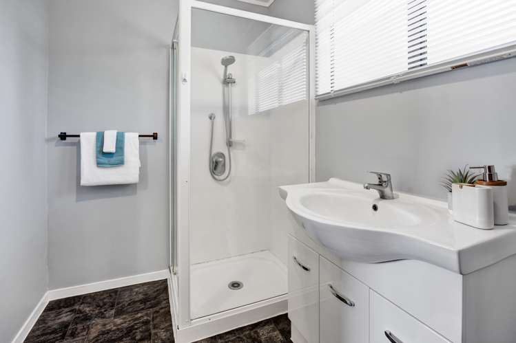 180 Mangorei Road Merrilands_13