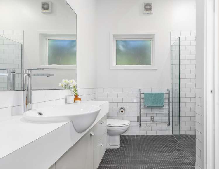 13 Karekare Road Raumati South_22