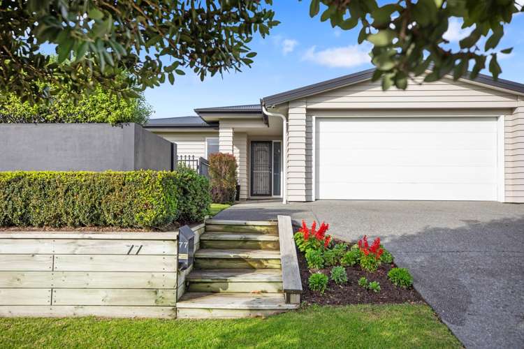 77 Sandhurst Drive_0