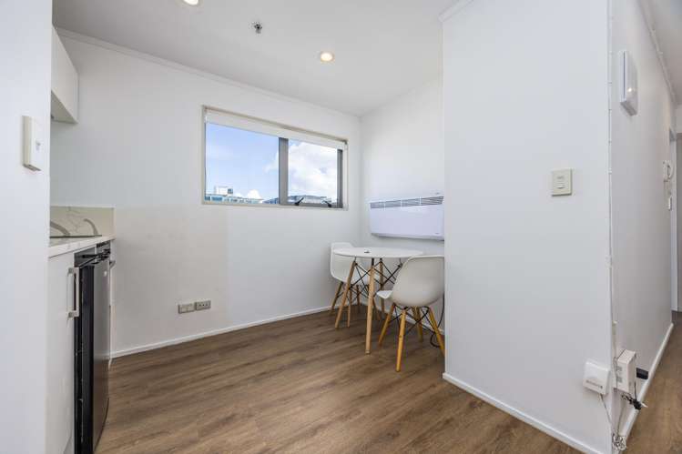 916/53 Cook Street_4