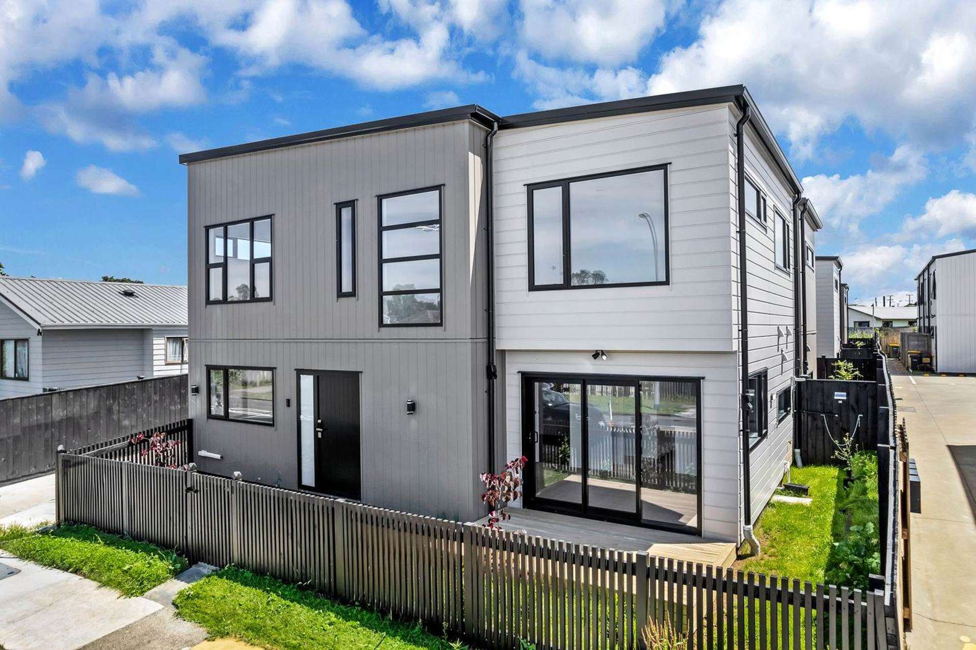 76A-E Swaffield Road Papatoetoe_0
