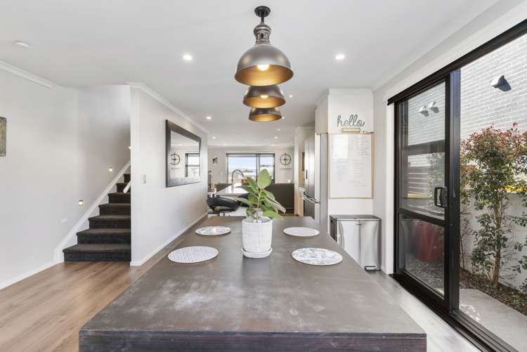 15 Seafarer Crescent Stanmore Bay_8