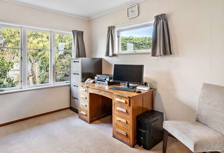 16 Oakdale Road Hillsborough_10