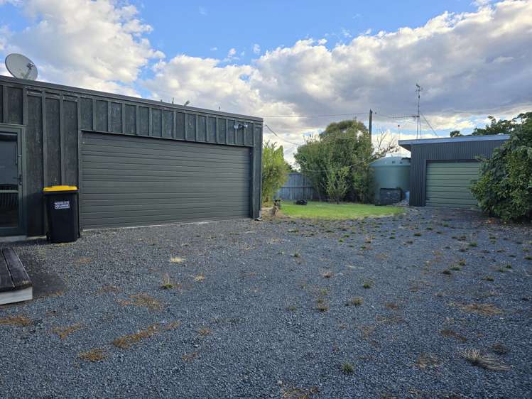 1251 East Coast Road Kaiaua_11