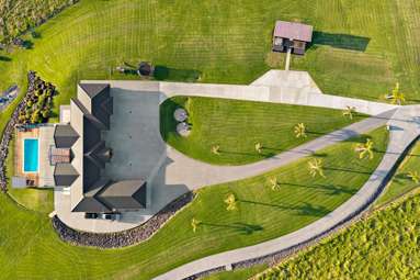 135 Nixon Road_1
