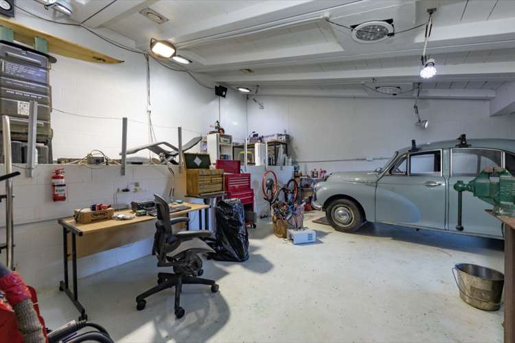 58 Seaview Road Piha_15