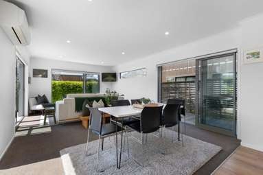 1 Coventry Crescent_3