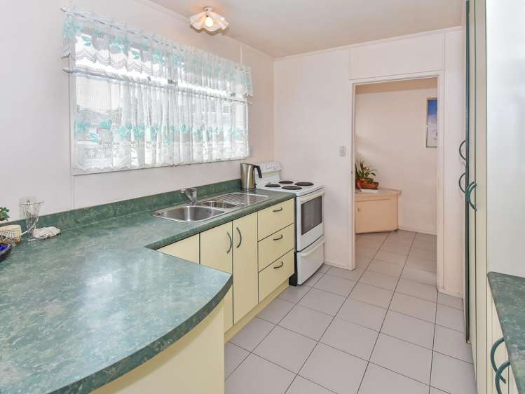 14 Adel Place Manurewa_5