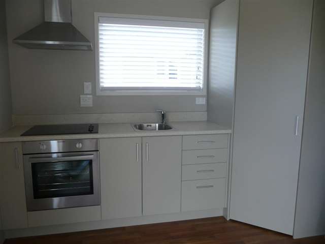 16A Henry Road 11545_1