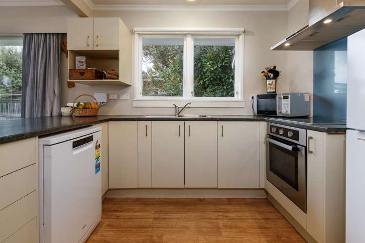 96 New Renwick Road Burleigh_18