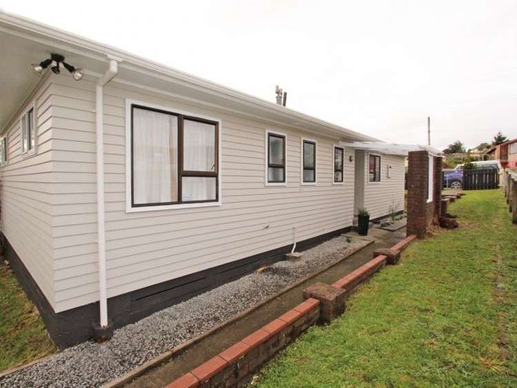 14 Driver Crescent Cannons Creek_20