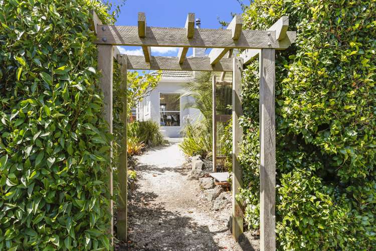 12 West Lynn Road Titirangi_14