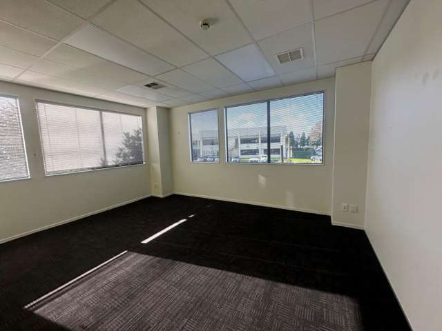 17 Lambie Drive City Centre_2