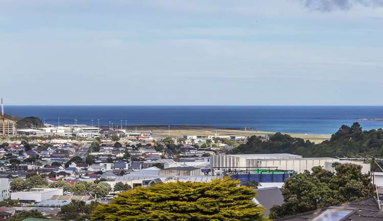 48 Akaroa Drive Maupuia_11