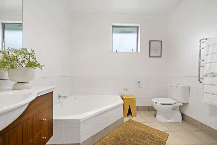 32 Waterview Downs Waterview_15