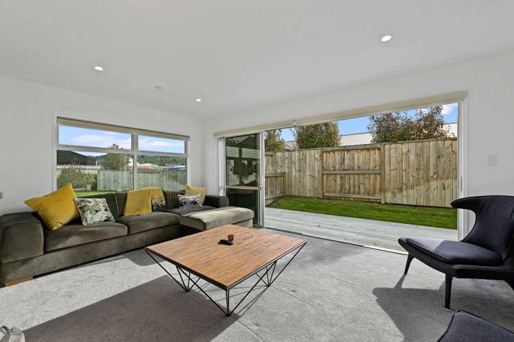 69 Montgomery Crescent Kinloch_16