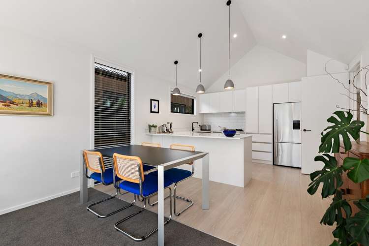 1 Bellamore Street Dalefield/Wakatipu Basin_5