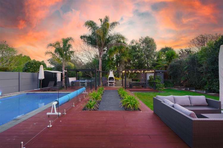 5 Keswick Crescent Huntington_32