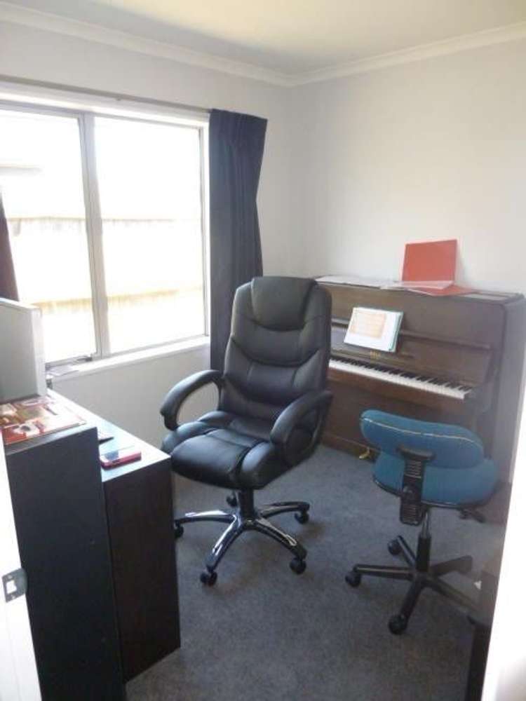 4 Glen Arrife Place Wigram_10