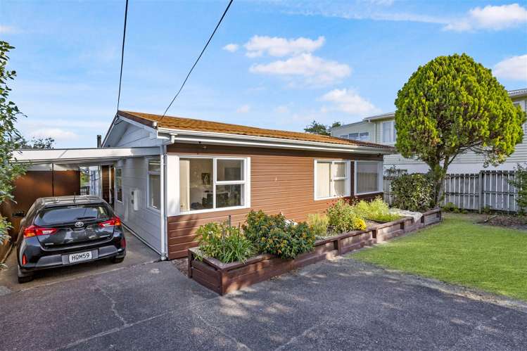 37 Roberts Road Te Atatu South_5
