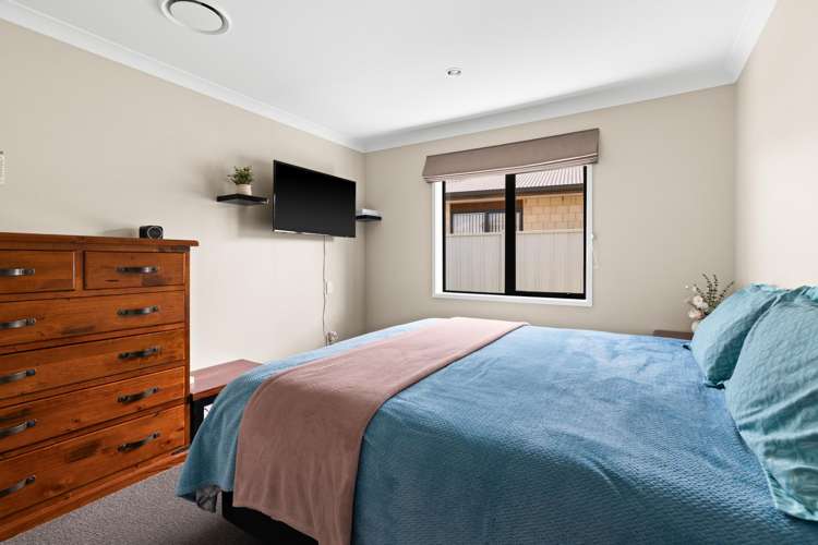 216 Frimley Oaks Frimley_14