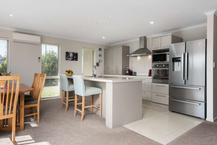 2 Tranquil Grove Omokoroa_5