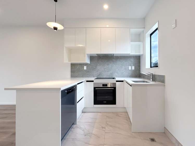 8 Hokoteta Street_2