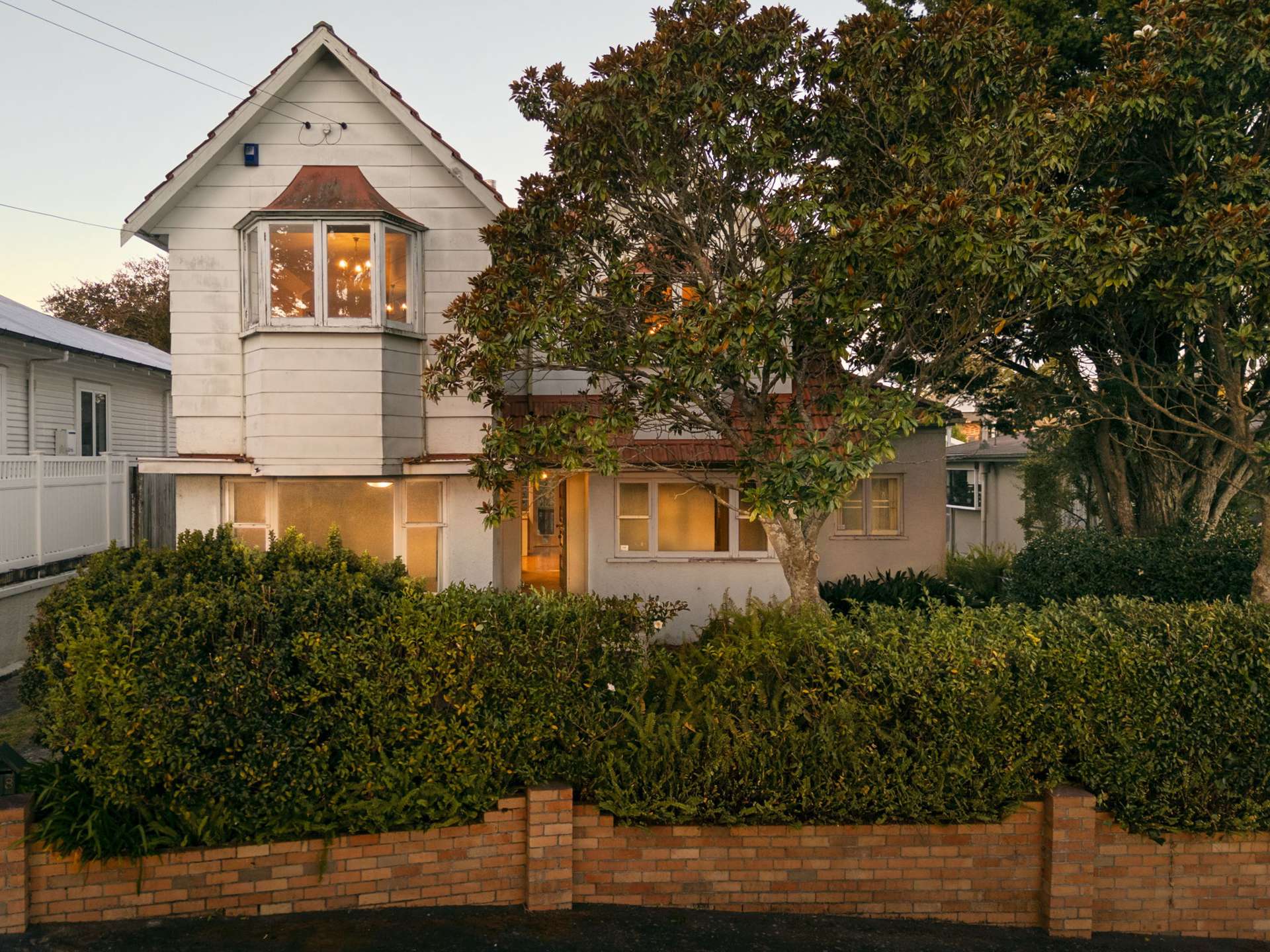 128 River Road Hamilton East_0