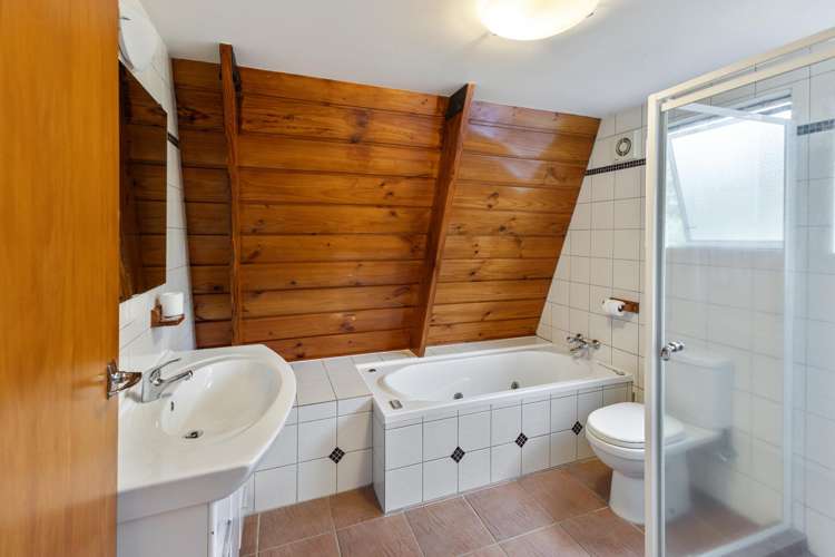 - 206 Aucks Road Russell_12