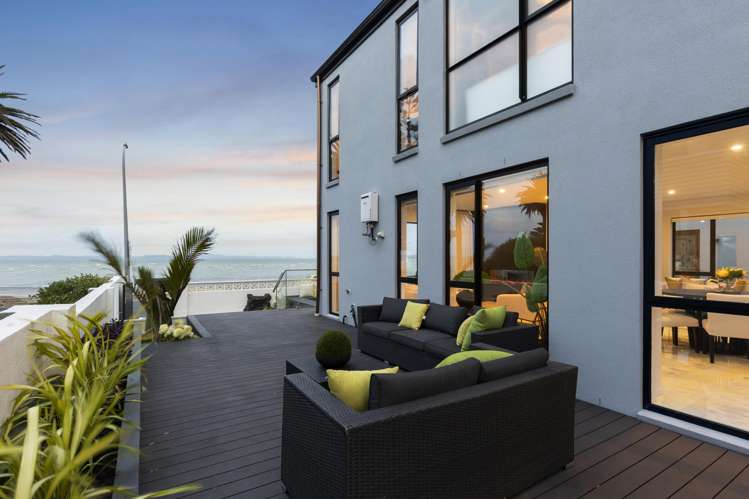 18A The Esplanade Eastern Beach_17