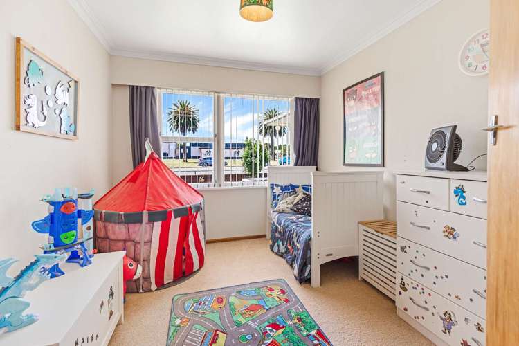 650 Queen Street East Levin_12