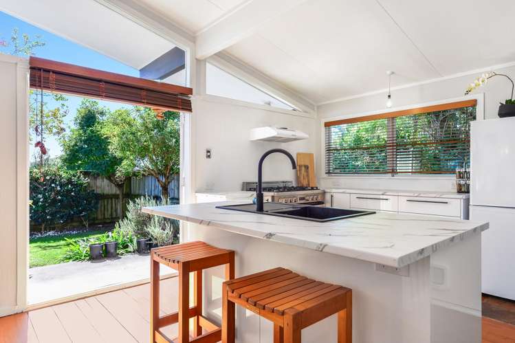 17 Sherwood Drive Pukete_1