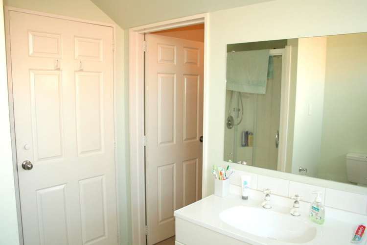 7 Honey Tye Way Stoke_23