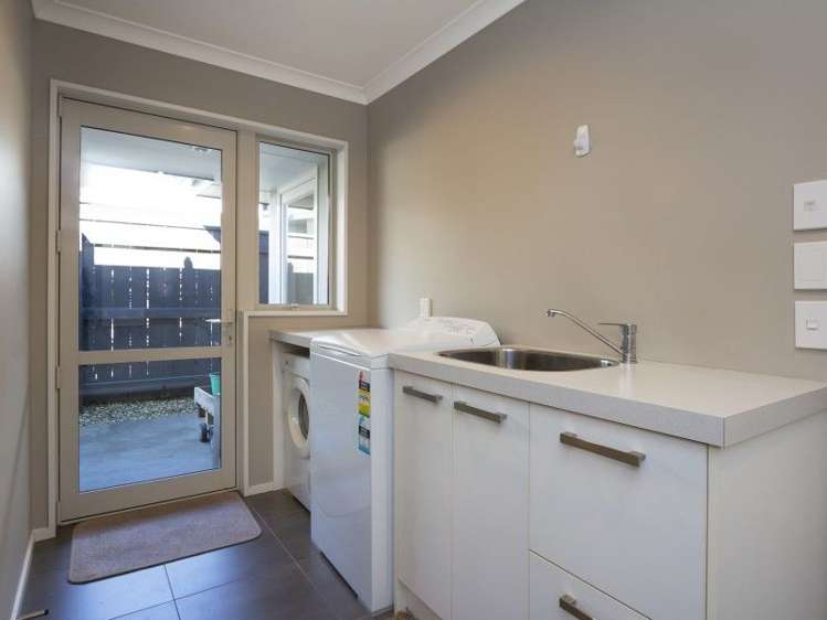 51 Champion Road Richmond_16