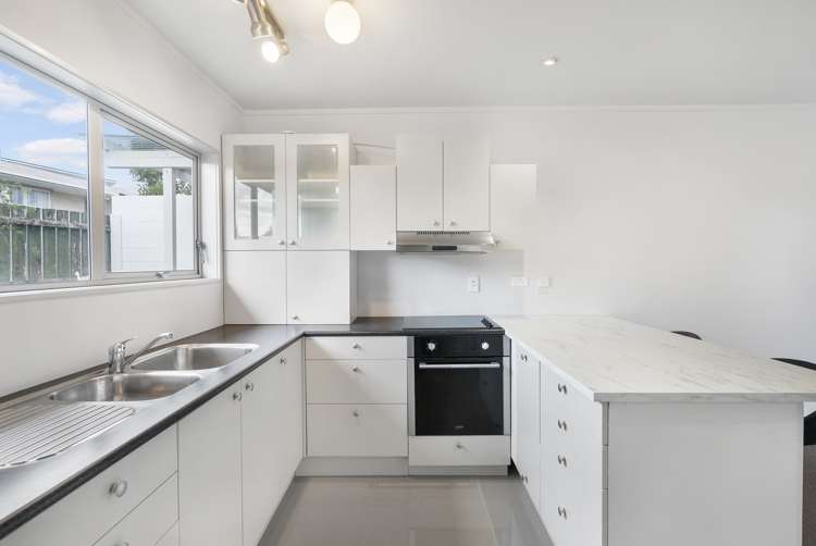 1/28 Verbena Road Birkdale_6