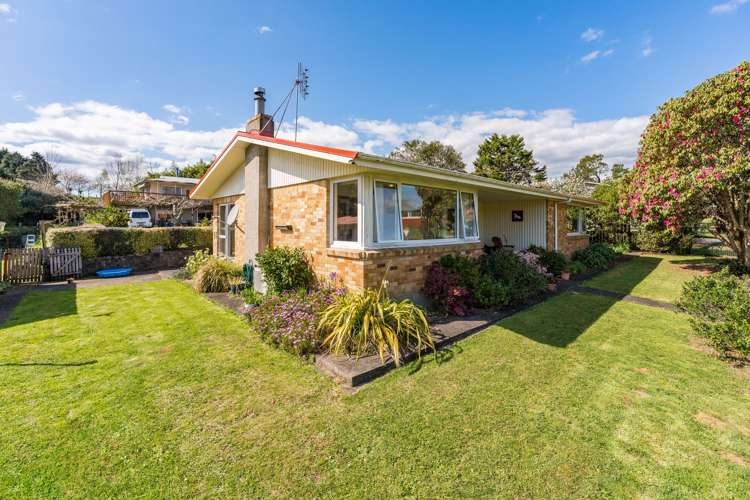 61 Victoria Street Waikino_6