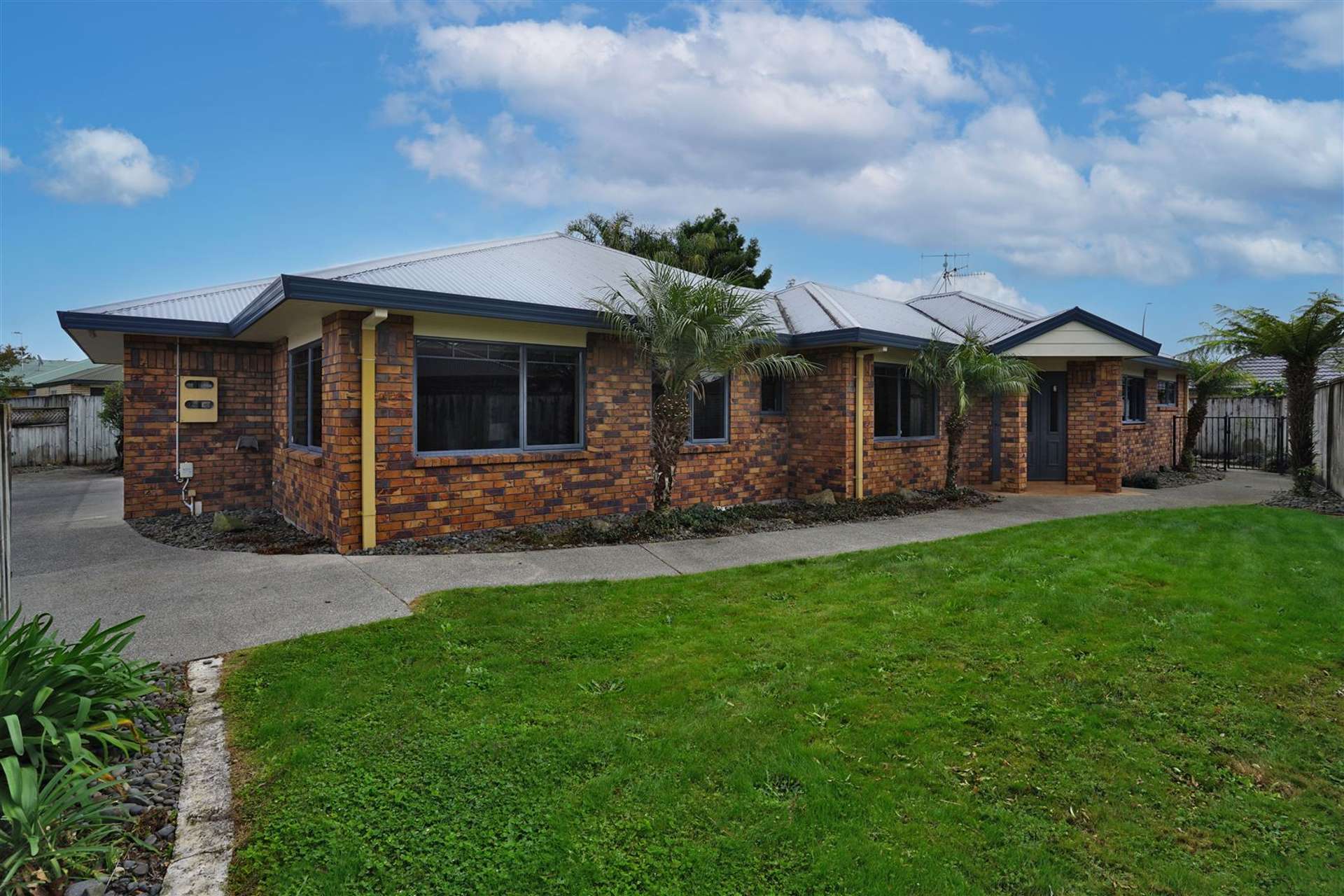 14 Blairgowrie Place Rototuna North_0