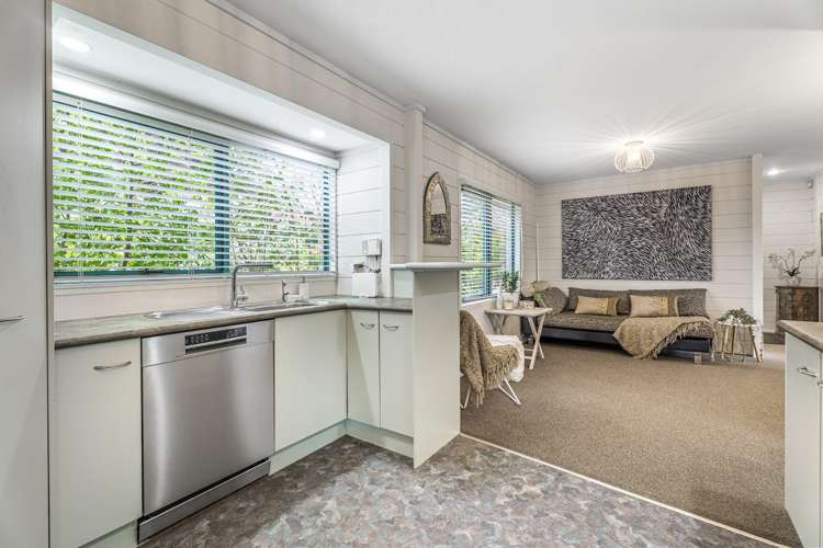 18 Huia Street Oneroa_14