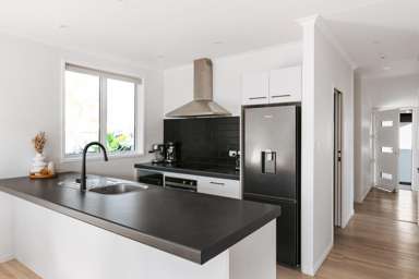 1/49 Goulstone Road_1