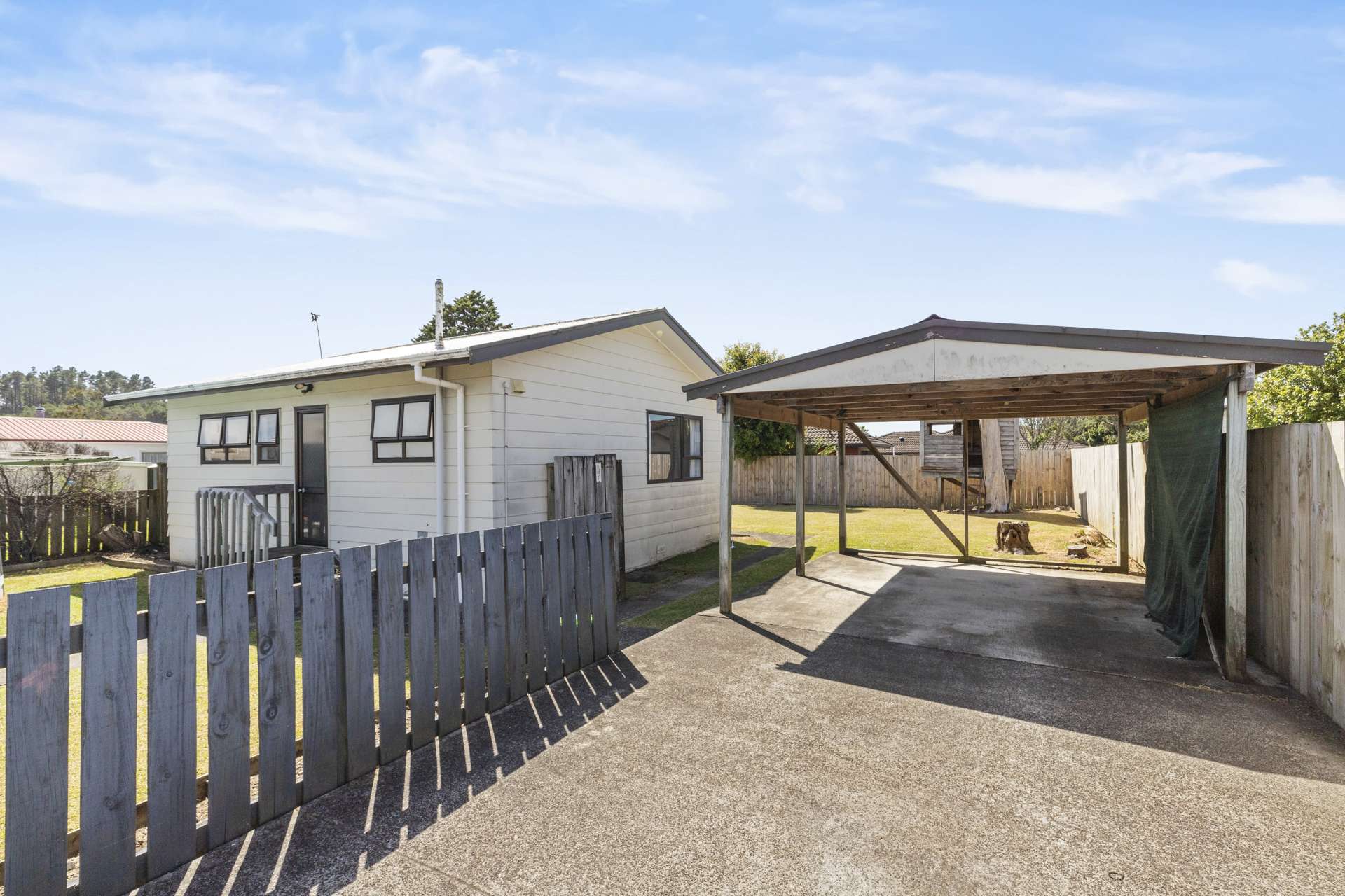 1/16 Rosier Road Glen Eden_0