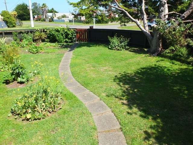 11 Te Awa Street Foxton Beach_2