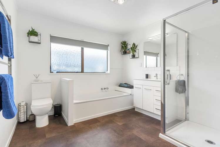 162 Carnoustie Drive Wattle Downs_18