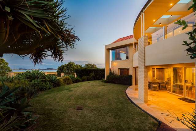 Family of civil engineers selling mum’s home built 28 years ago in Te Atatū Peninsula