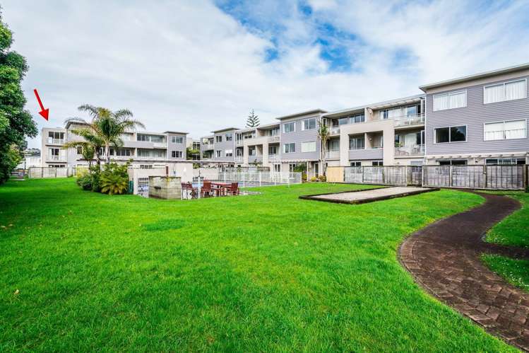 F5/27 Inverness Road Browns Bay_10
