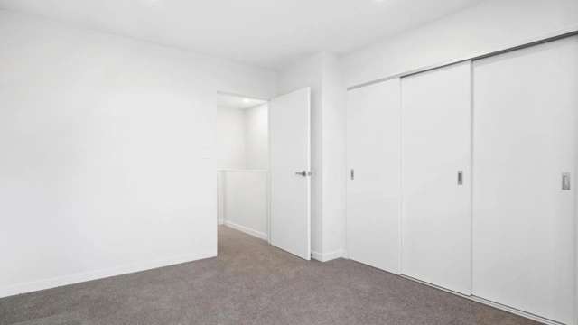  A/32 Coral Crescent Panmure_1