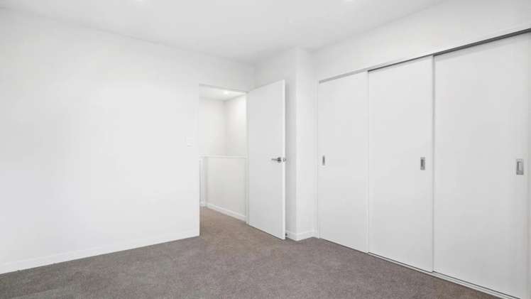  A/32 Coral Crescent Panmure_1