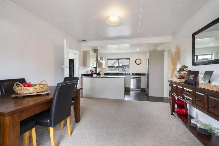 10 Suffolk Crescent Feilding_5