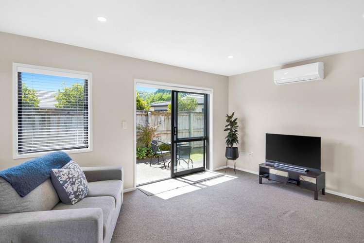 14/3 Georgia Grove_2