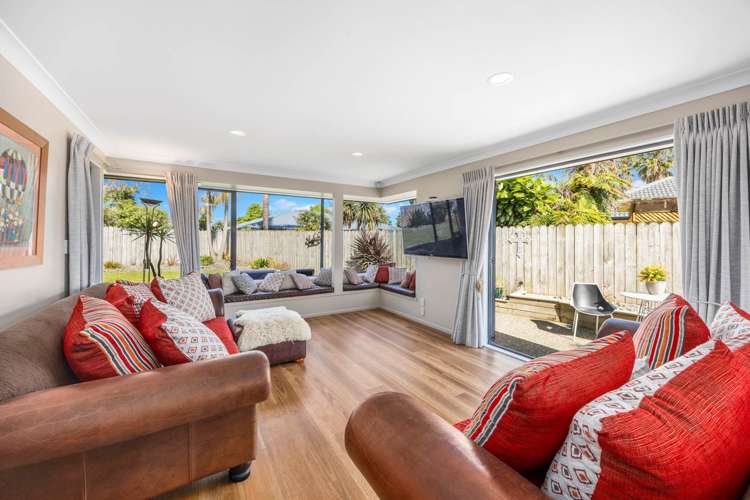 63 Lothian Brae Wattle Downs_3